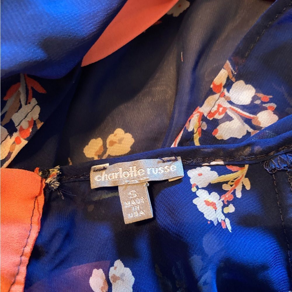 Charlotte Russe sheer blue floral open back blouse - Picture 2 of 6